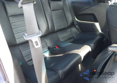 2012 Ford Mustang V6 Premium z USA, uszkodzony, nr VIN 1ZVBP8AM1C5269701